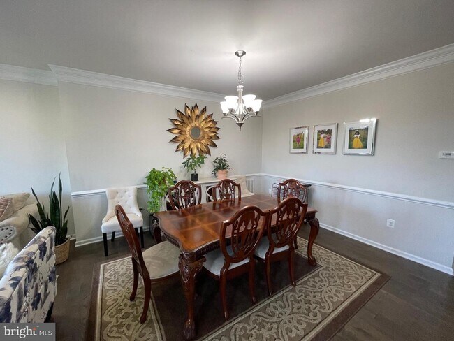 Foto del edificio - 43184 Ashville Hts Sq