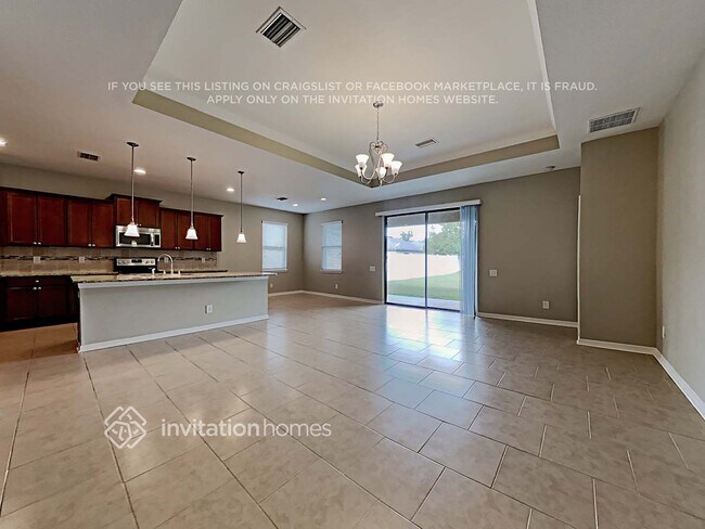 Building Photo - 2235 Landside Dr