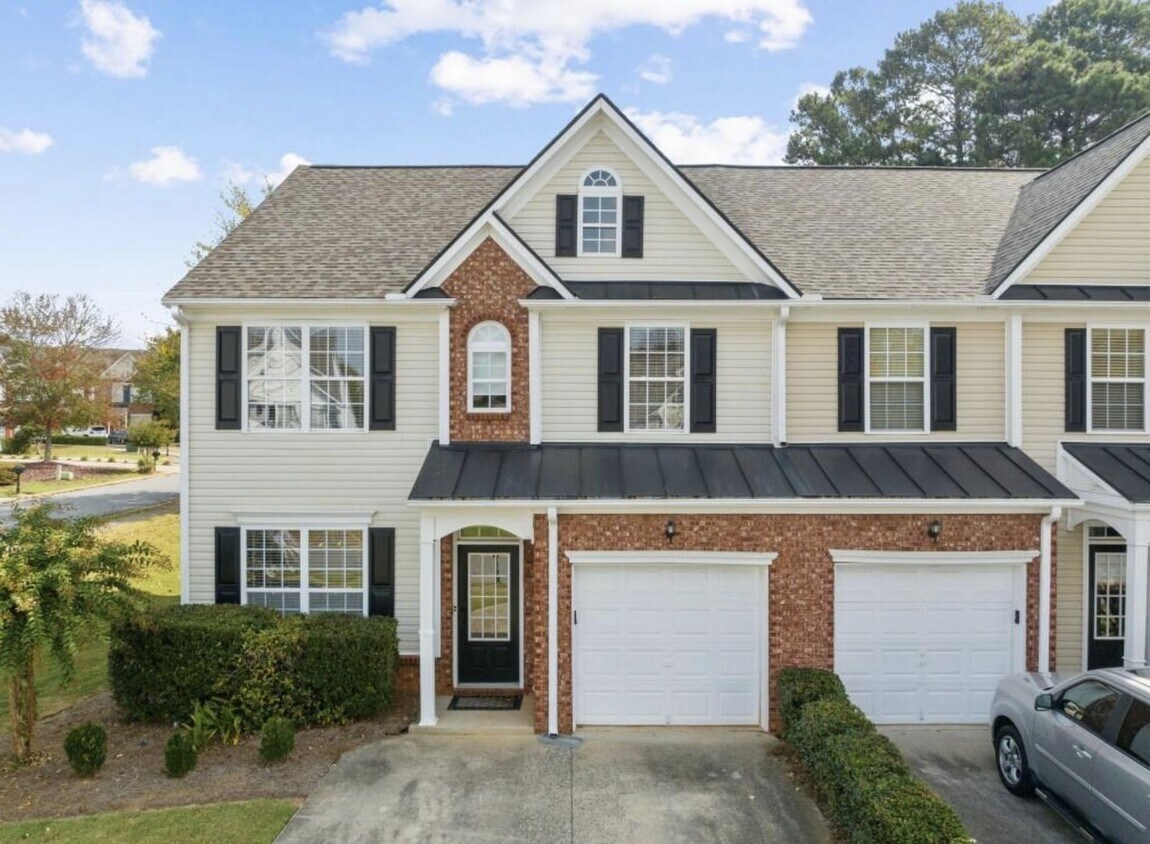 Primary Photo - 3 Bedroom Townhome in Cumming