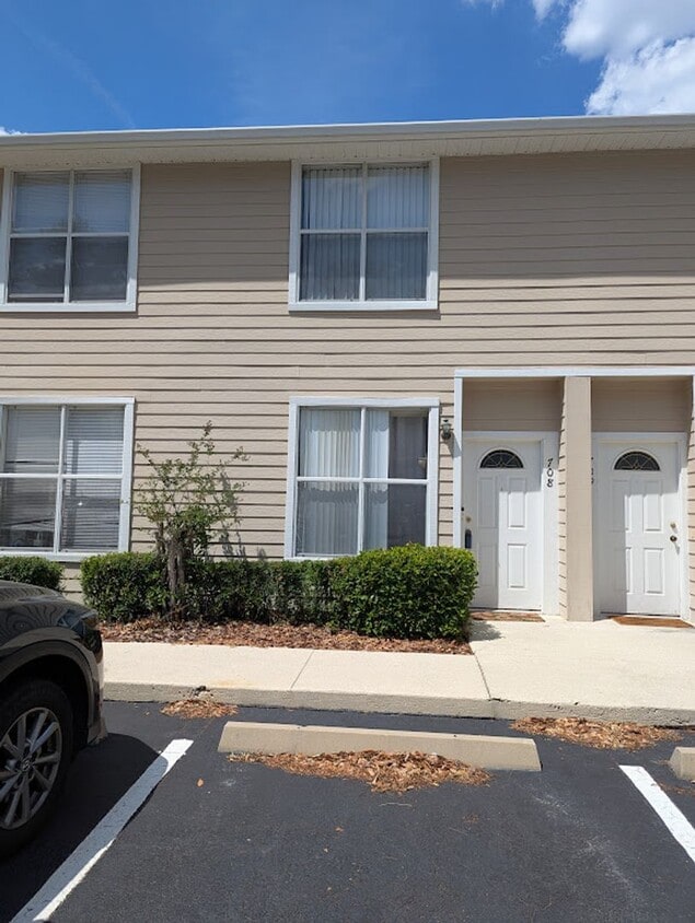 Kensington South 2-2.5 Condo - Kensington South 2-2.5 Condo