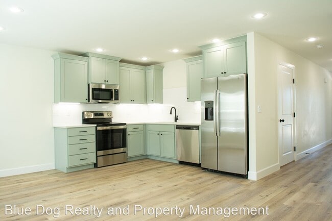 Building Photo - 3 br, 2.5 bath House - 154  N Centennial Ave