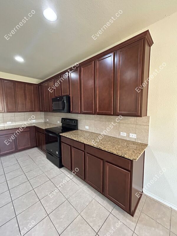 Building Photo - 172 Spotted Rail Rdg