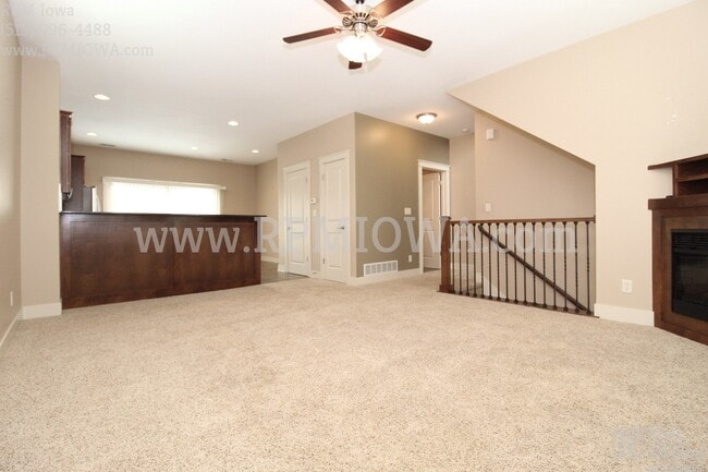 Building Photo - JOHNSTON SCHOOLS!! 3 Bed 2.5 Bath Townhome in Grimes