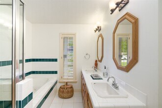 Building Photo - 10631 Del Monte Dr