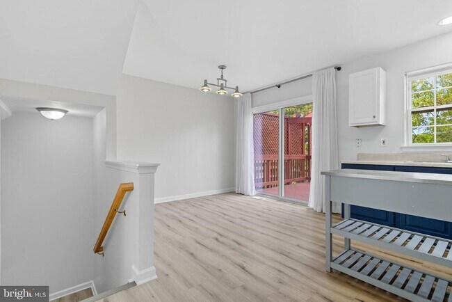 Foto del edificio - 43742 Tolamac Dr