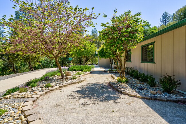 Foto del edificio - 39534 Westview Dr