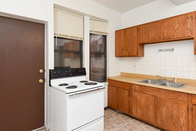Foto del edificio - 3149 W Medill Ave