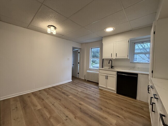 Building Photo - 5225 Keystone St