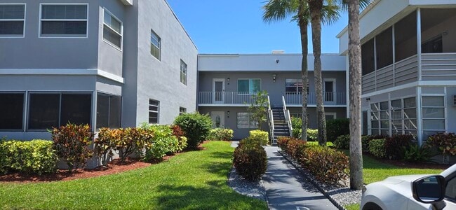 Building Photo - 160 Burgandy Way