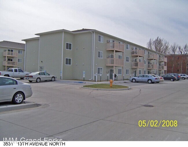 Building Photo - 3531 13th Ave N