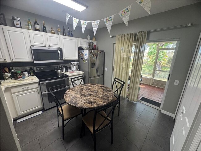 Building Photo - 2454 Lake Woodberry Cir