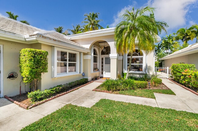 Foto del edificio - 2725 Meadowlark Ln