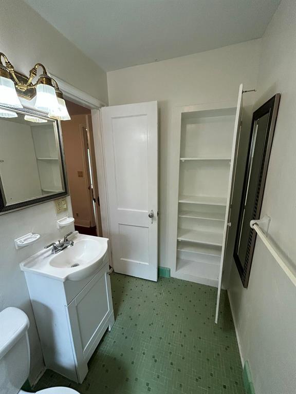 Foto del edificio - 710 NE 16th St