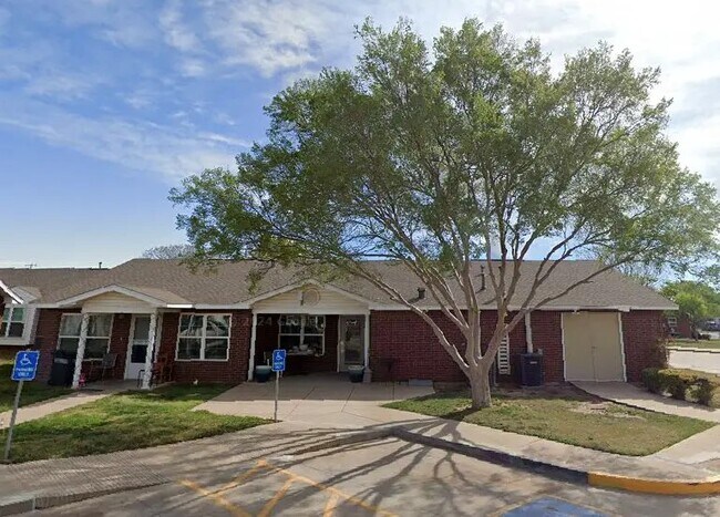 Foto del edificio - 2250 W 15th St