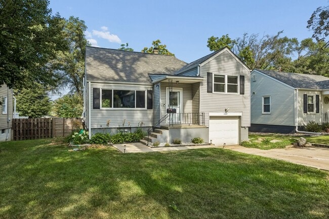 Building Photo - 2012 N 65th St
