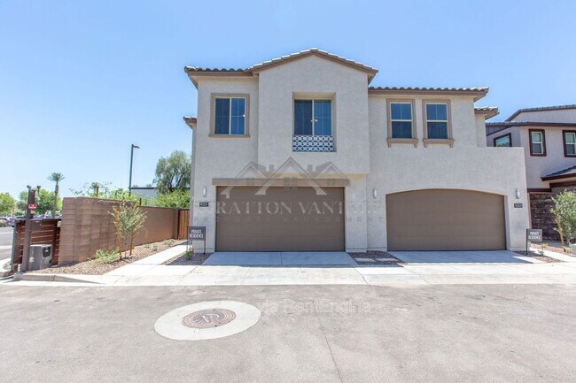 Foto del edificio - 1051 W. Diamondback Dr.