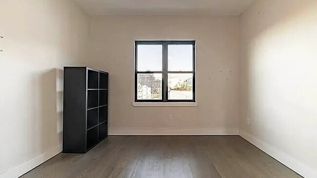 Foto del edificio - 1283 Nostrand Ave