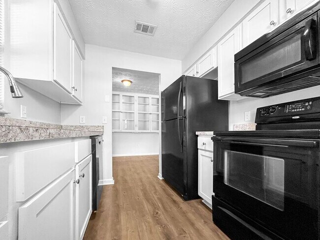 Foto del edificio - 4814 Polaris St