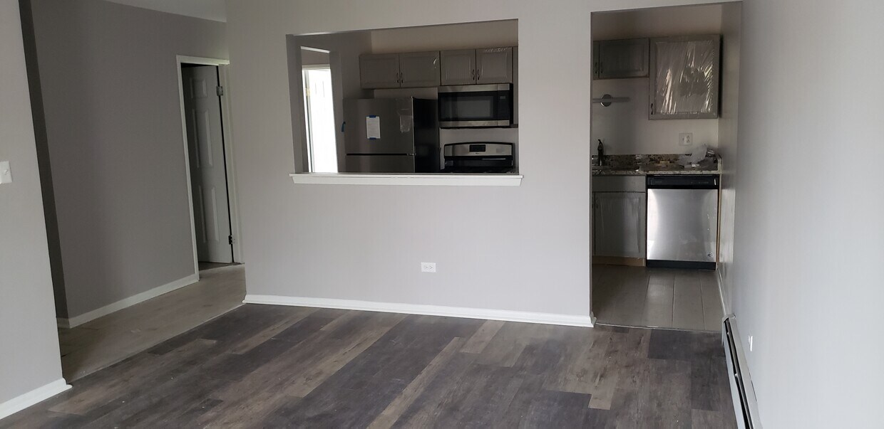 Primary Photo - 356 Inland Dr