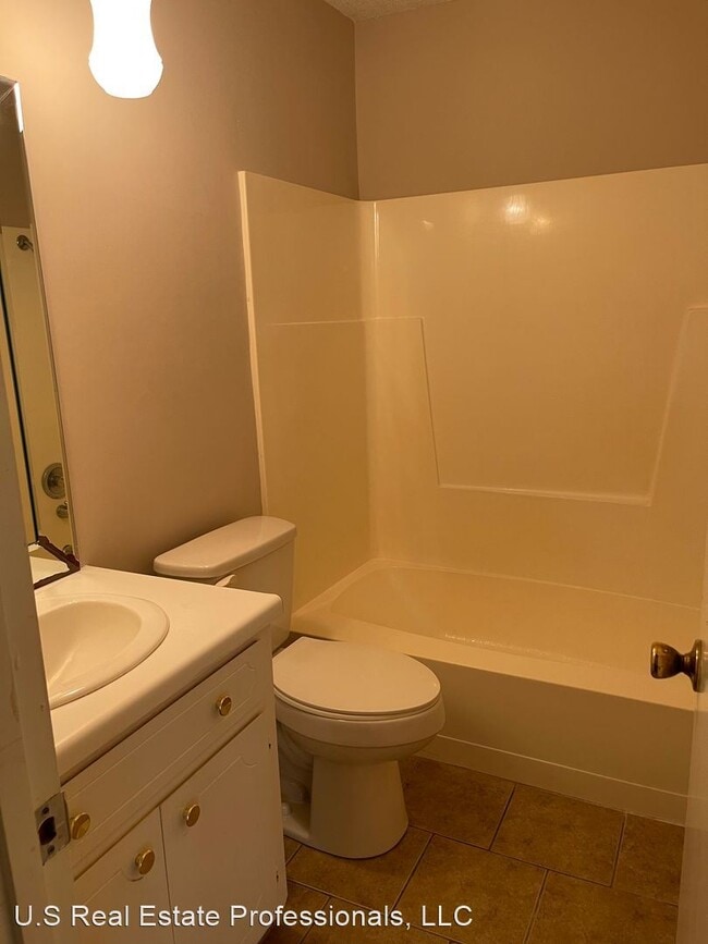 Building Photo - 4 br, 3 bath House - 200 Darsey Road