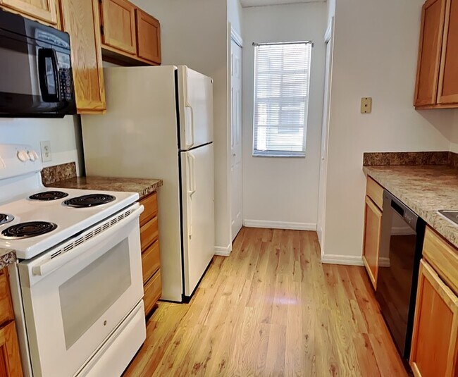 Building Photo - 995 Northern Dancer Way