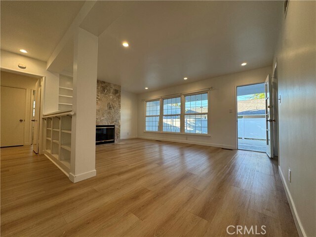 Foto del edificio - 22051 Vanowen St