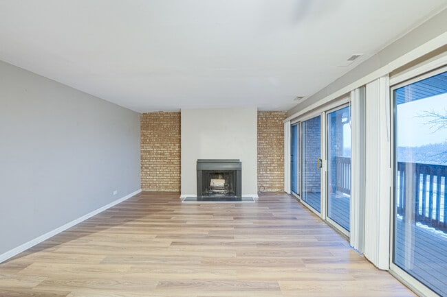 Foto del edificio - 5801 Oakwood Dr