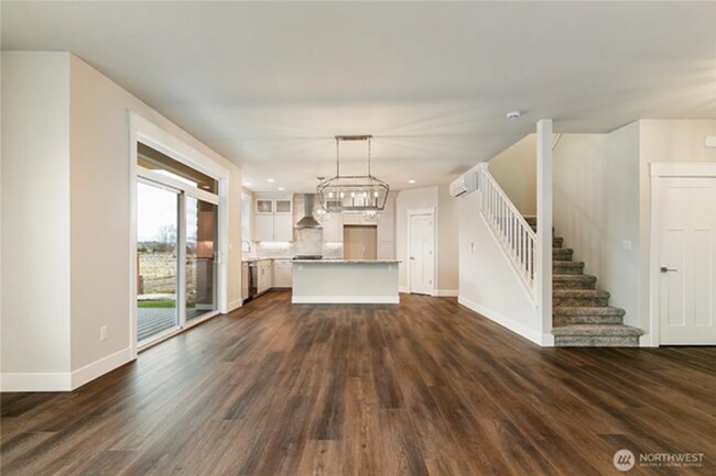 Foto del edificio - 5947 Ranch Lp