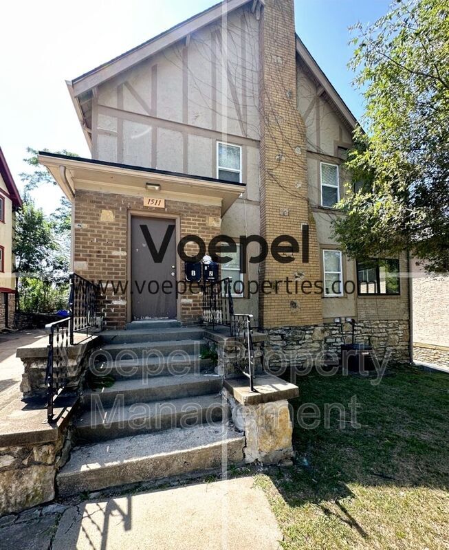 1511 E 50th Terrace Unit B, Kansas City, MO 64110 Condo for Rent in