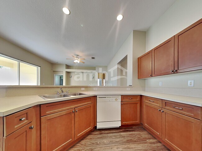 Foto del edificio - 11412 Laurel Brook Ct