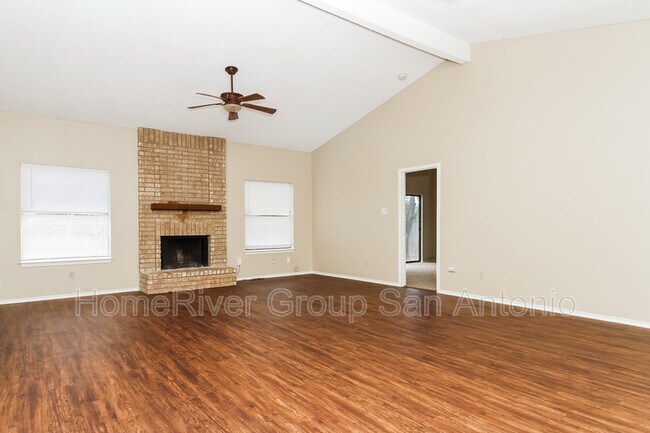 Foto del edificio - 3334 Morning Brook St