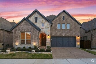 Building Photo - 2520 Saffire Way