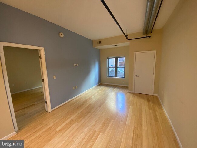 Foto del edificio - 1300 N St NW