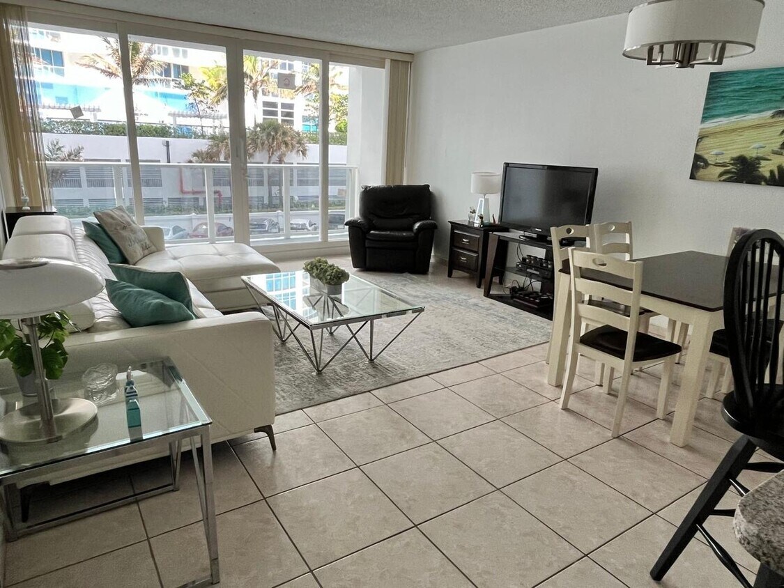 Foto principal - 3505 S Ocean Dr