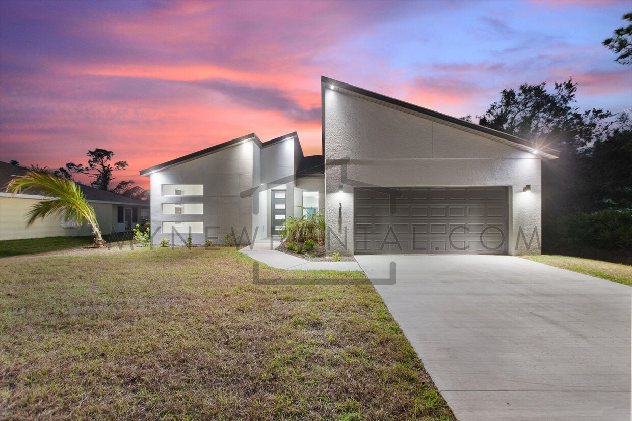 Primary Photo - Deposit-Free! Modern, energy efficient hom...