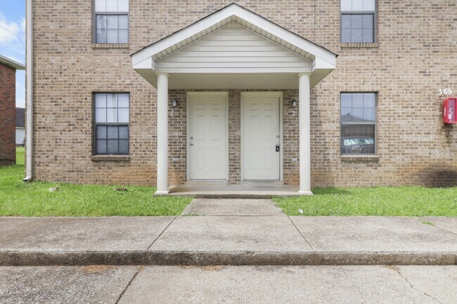 Foto del edificio - 369 Peabody Dr
