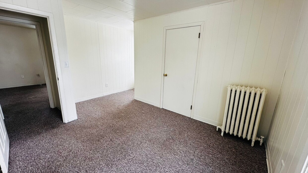 Building Photo - Key Investments-1305 N. State St.