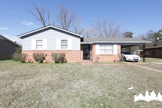 Building Photo - 4887 Peace St