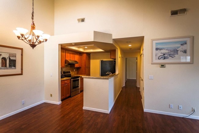 Building Photo - 6412 Buena Vista Dr