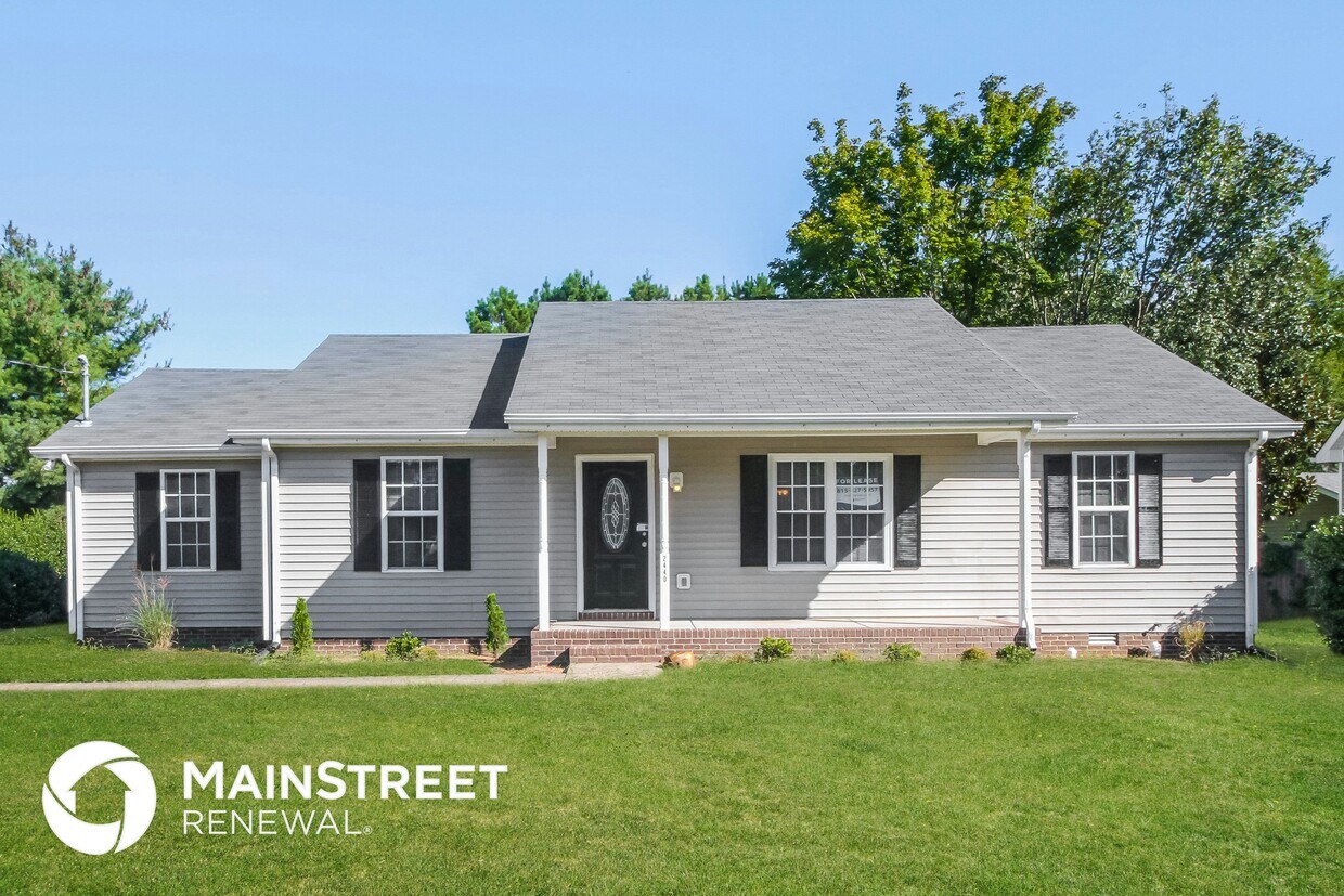 Foto principal - 2440 Sawmill St