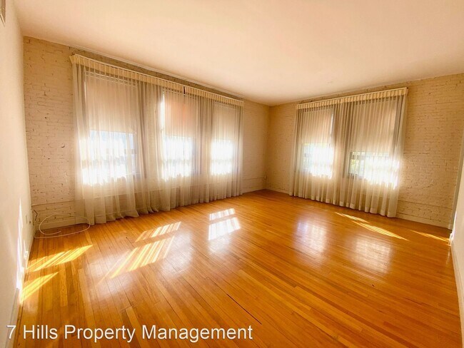 Building Photo - 2 br, 1 bath House - 593 Main Street Unit 203