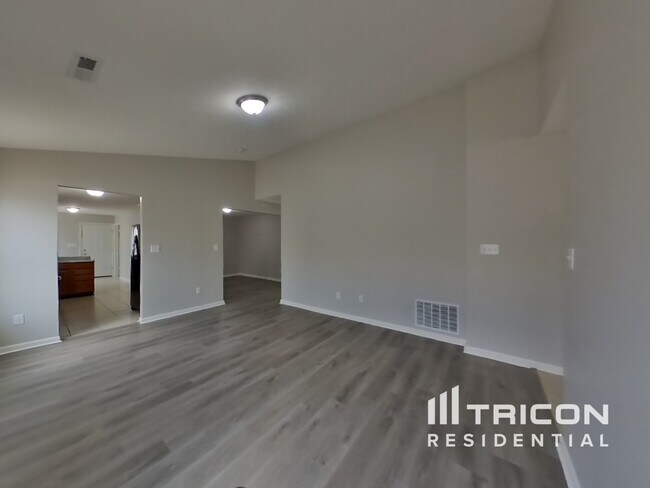 Building Photo - 5613 Wild Horse Drive Indianapolis IN