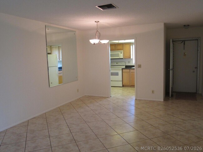 Foto del edificio - 2679 Emory Dr E