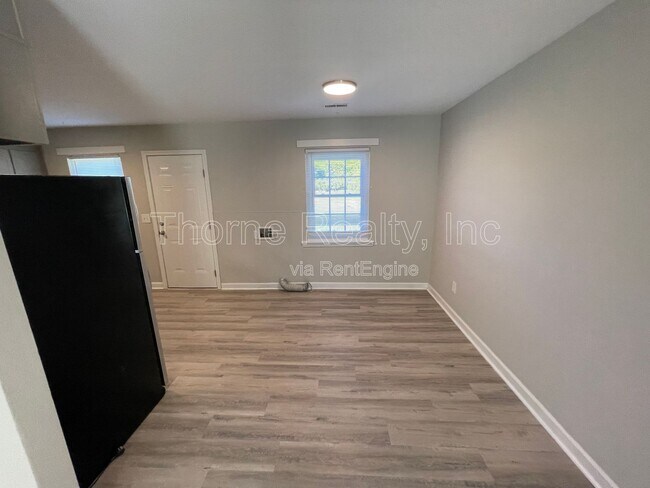 Foto del edificio - 1318 Maple St