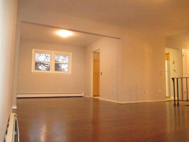 Living Room - 400 Hulse Ave
