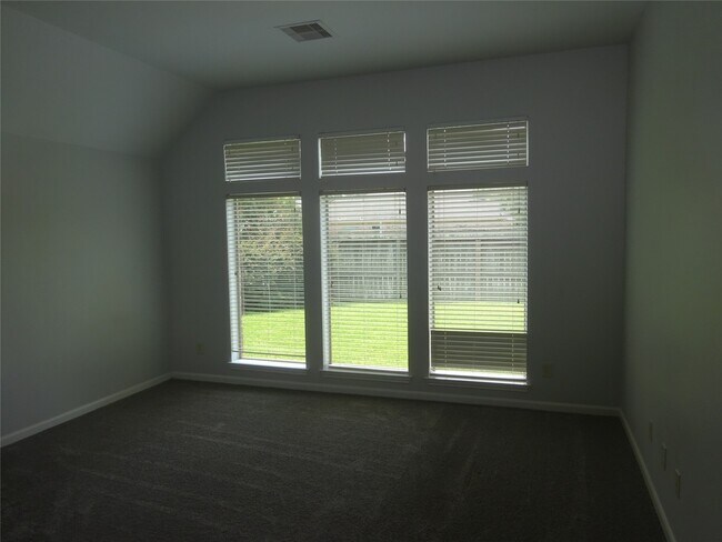 Foto del edificio - 13502 Redwood Shores Dr