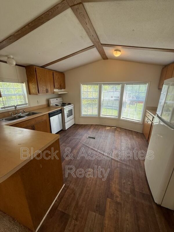 Foto del edificio - 3568 Old Cedar Falls Rd