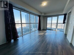 Building Photo - 20 Meadowglen Pl