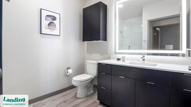 Foto del edificio - 3150 W Twain Ave