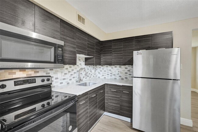 Foto del edificio - 429 NW 9th Ave